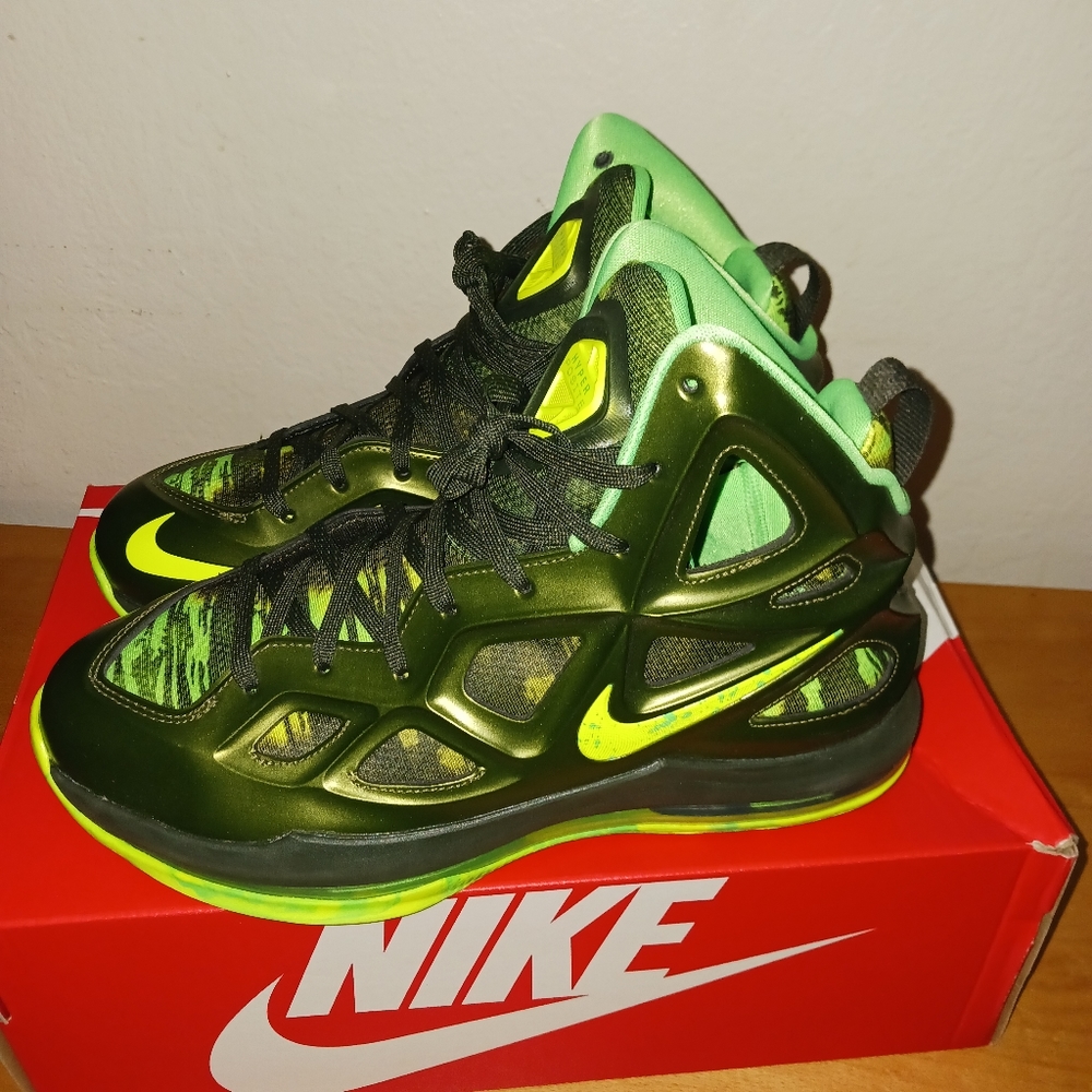 Nike Hyperposite Men's size 10.5